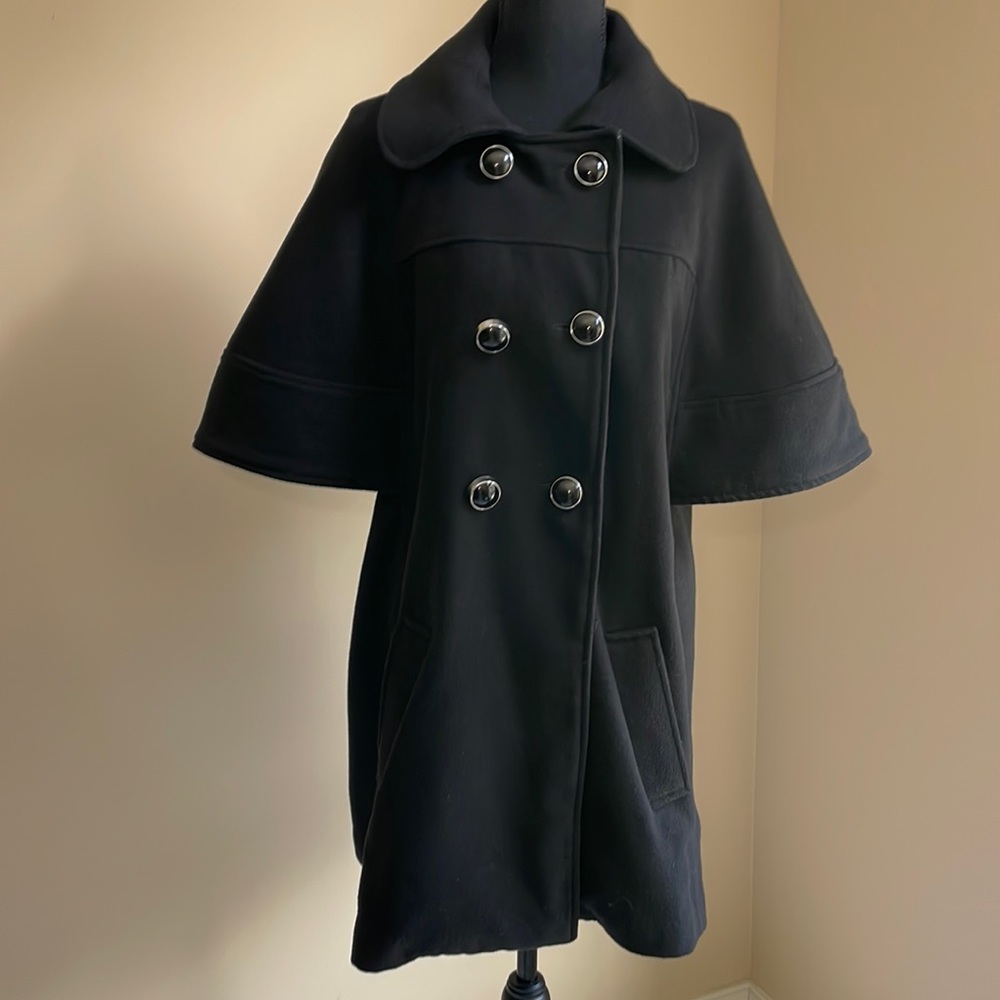 Luii Cape Jacket